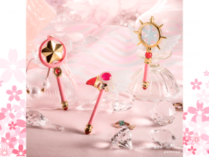 Lee más sobre el artículo Los báculos de Sakura Cardcaptor que se transforman en adorables mini bolígrafos